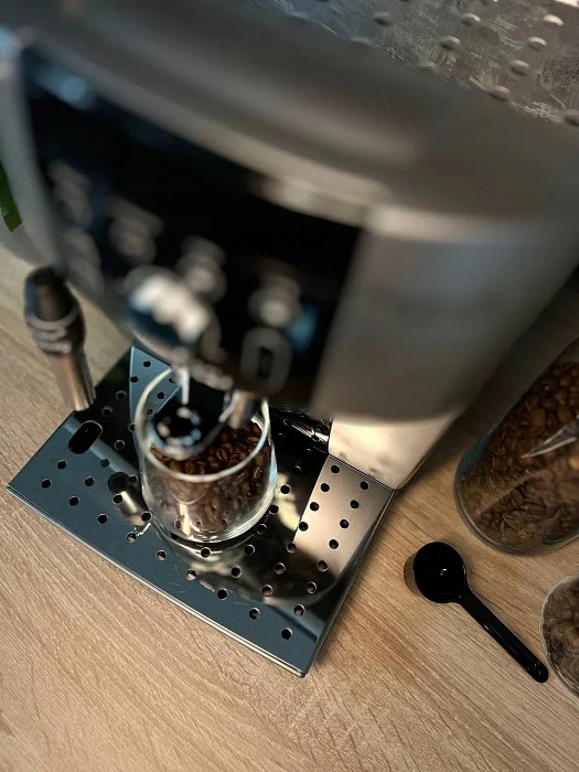 Automatyczny ekspres ciśnieniowy De'Longhi ECAM 250.23.SB - AGD Group Łódź