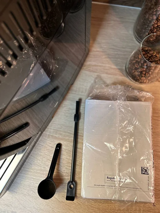 Automatyczny ekspres ciśnieniowy De'Longhi ECAM 350.15.B - AGD Group Łódź