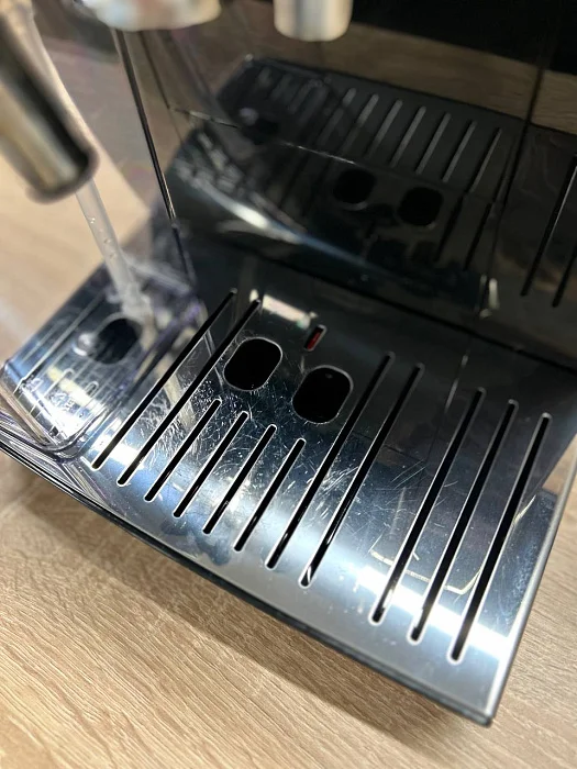 Automatyczny ekspres ciśnieniowy De'Longhi ECAM 350.55B - AGD Group Łódź