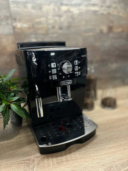 Automatyczny ekspres De'Longhi ECAM 21.117.B Magnifica S - AGD Group Łódź