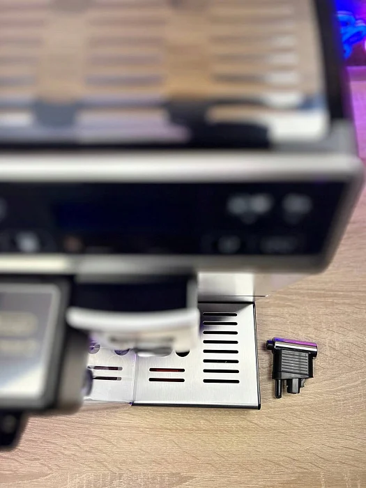 Automatyczny ekspres ciśnieniowy De'Longhi Autentica Cappuccino - AGD Group Łódź