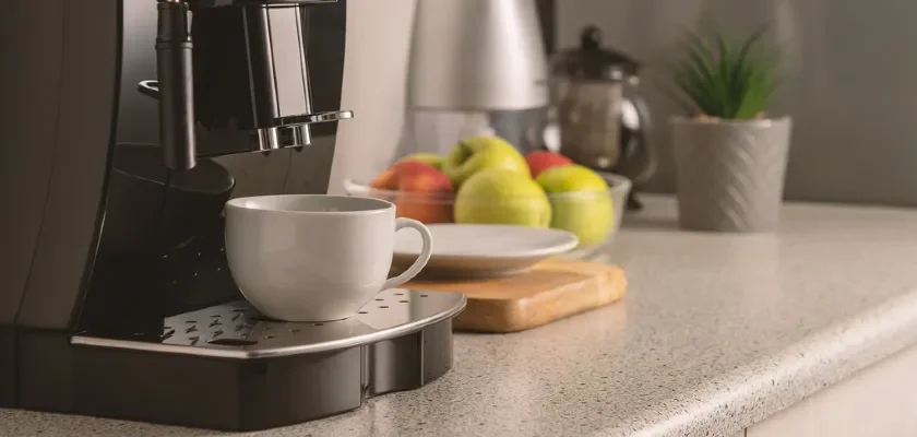 Brak odkamieniania i osad kamienia w ekspresach do kawy DeLonghi