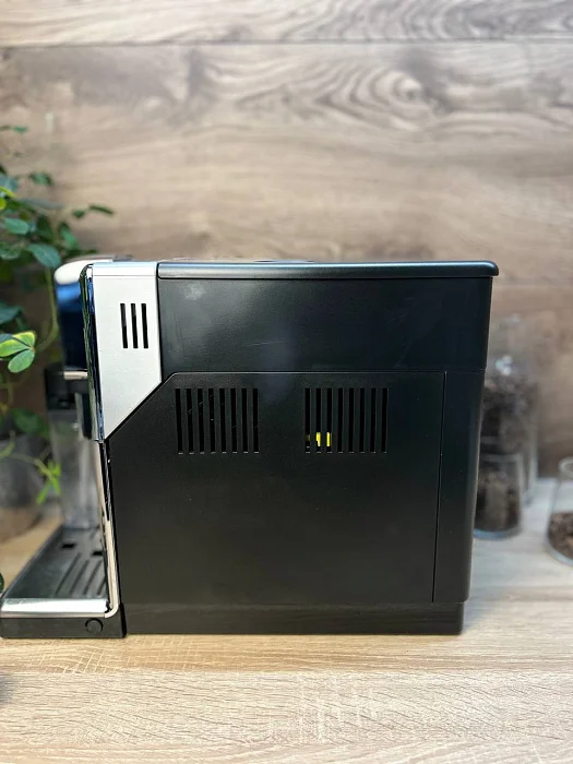 Automatyczny ekspres ciśnieniowy Saeco Incanto HD8918 - AGD Group Łódź