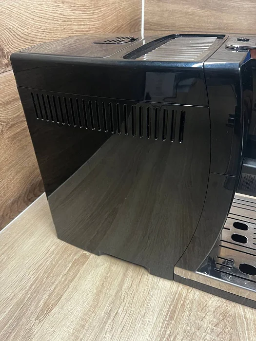 Automatyczny ekspres ciśnieniowy De'Longhi Dinamica ECAM 350.55B - AGD Group Łódź